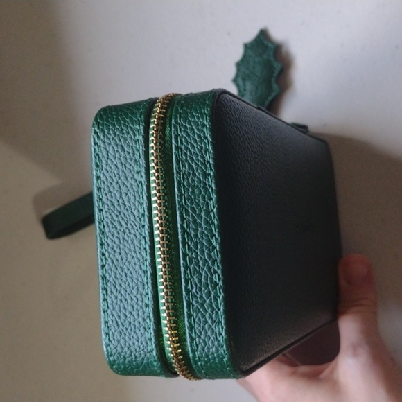 PANDORA Limited Edition Jewelry box green with Holly leaves Christmas - Picture 15 of 16